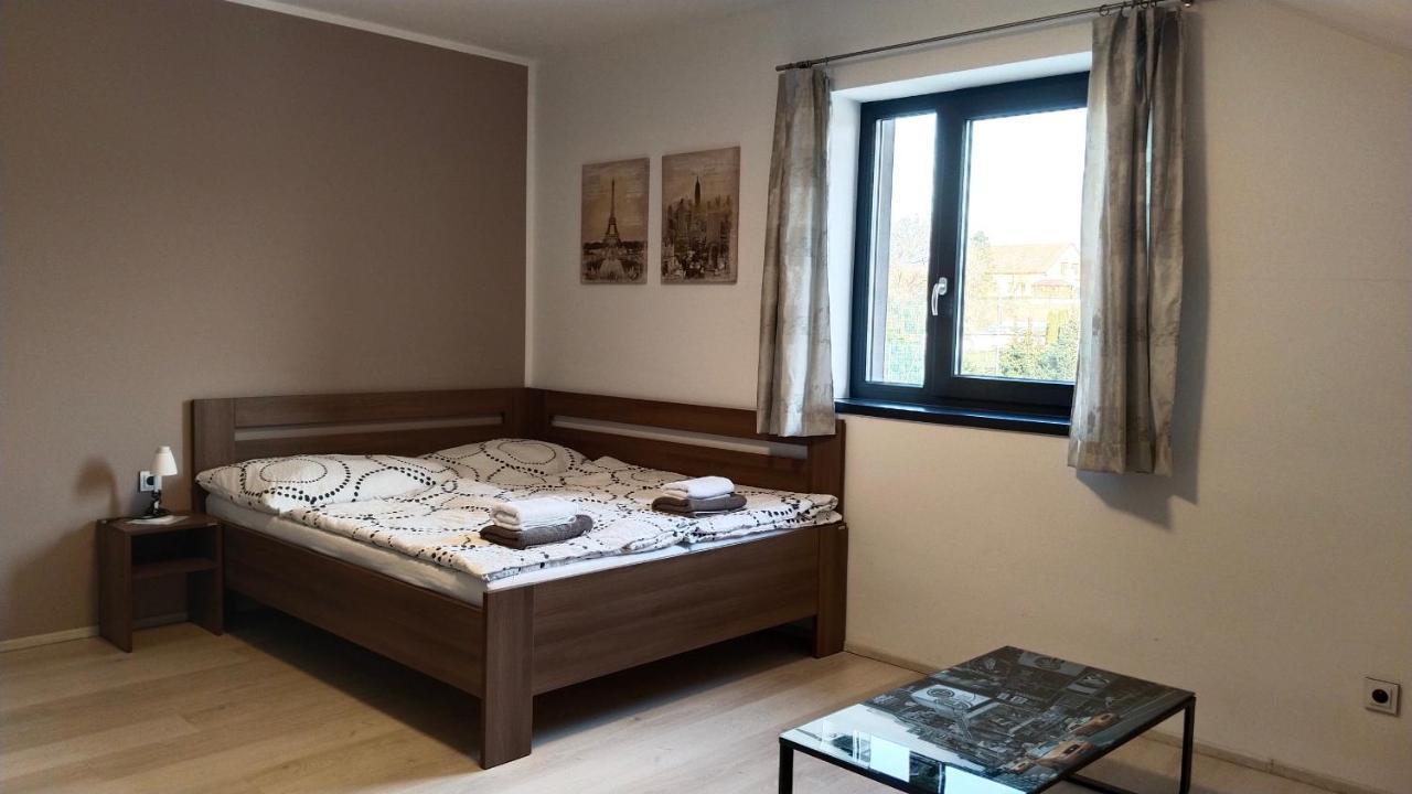 Penzion U Brazdu Ivancice Εξωτερικό φωτογραφία